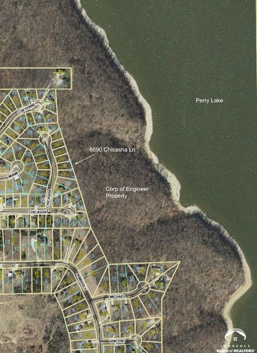 6690 Chicasha Ln, Ozawkie, KS, 66070-4208 | Card Image