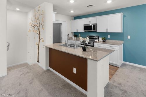 6940 Skyline Blue St, North Las Vegas, NV, 89086-1688 | Card Image