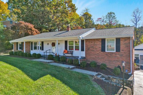 5338 Fordwick Dr, Roanoke, VA, 24018-4618 | Card Image