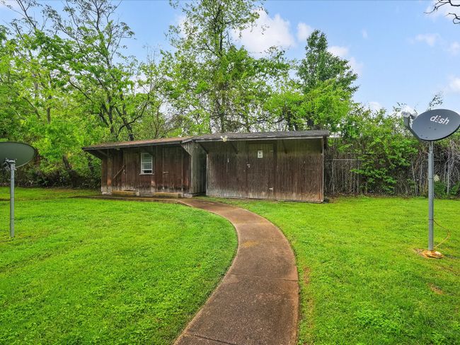 505 Morris St, Home with 4 bedrooms, 4 bathrooms and 8 parking in Terrell TX | Image 35