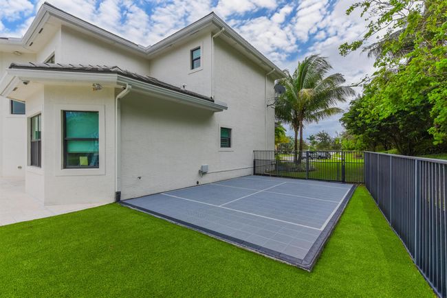 9807 Rennes Ln, House other with 6 bedrooms, 6 bathrooms and null parking in Delray Beach FL | Image 11