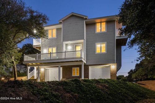 619 Westport Woods, Pine Knoll Shores, NC, 28512-7108 | Card Image