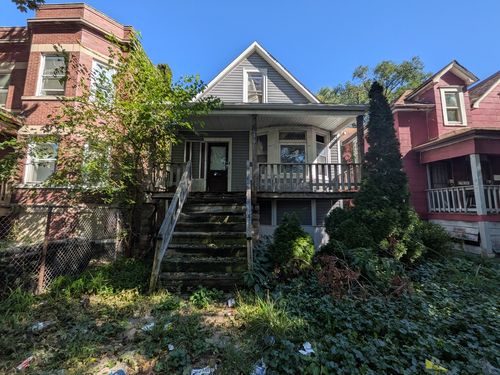 7829 S Marquette Ave, Chicago, IL, 60649-5219 | Card Image