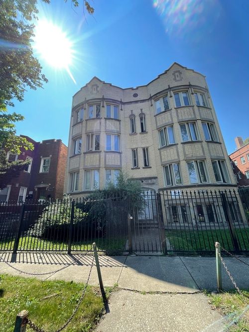 apt-3s-7932 S Kingston Ave, Chicago, IL, 60617-1288 | Card Image
