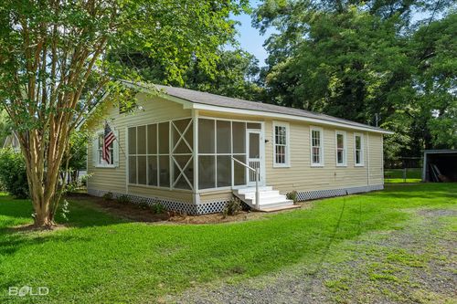 323 Butler Rd, Belcher, LA, 71004-3802 | Card Image