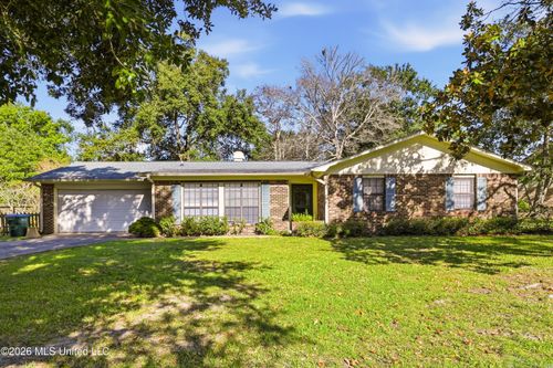 109 Booth Circle, Ocean Springs, MS, 39564 | Card Image