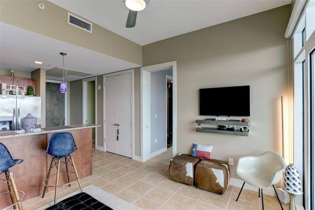 UNIT-802 - 500 Seawall Blvd, Condo with 2 bedrooms, 2 bathrooms and 1 parking in Galveston TX | Image 6