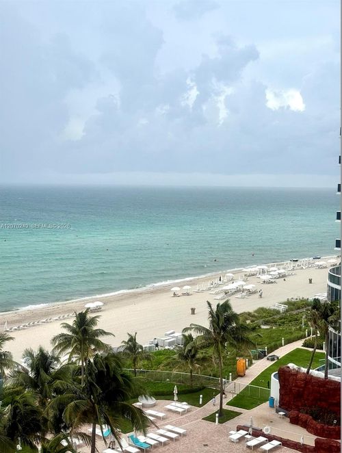 908-18201 Collins Ave, Sunny Isles Beach, FL, 33160-5107 | Card Image