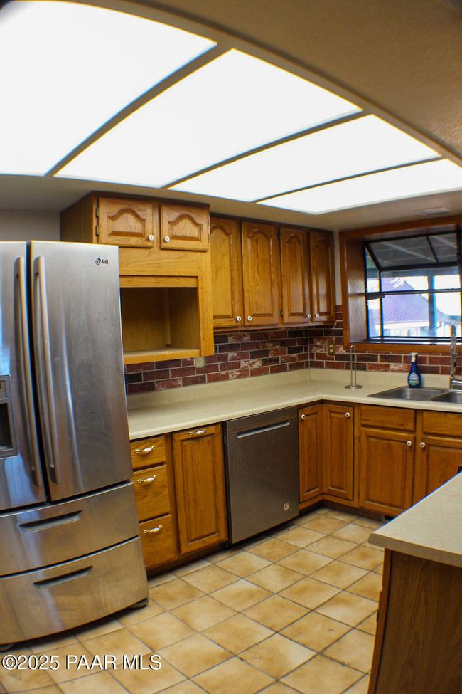 Colcord Kitchen | Image 9