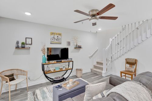 900 Mountain Creek Rd, Chattanooga, TN, 37405-4502 | Card Image