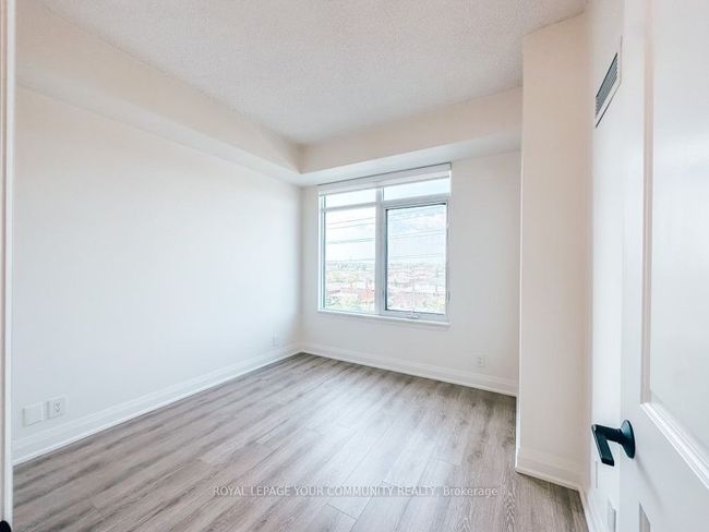 521 - 12 Woodstream Blvd, Condo with 1 bedrooms, 1 bathrooms and 2 parking in Woodbridge ON | Image 10
