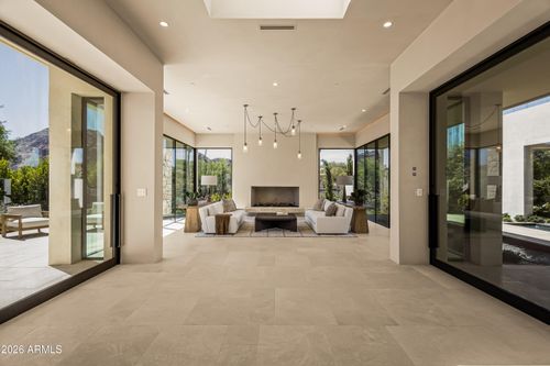 4510 E Maderos Del Cuenta Dr, Paradise Valley, AZ, 85253-4029 | Card Image