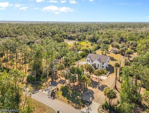 240 33rd Ave Ne, NAPLES, FL, 34120-7300 | Card Image