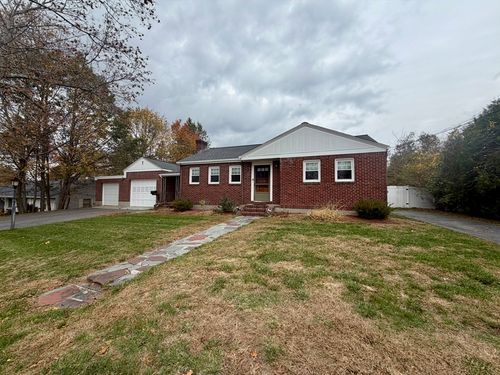 6 Vineyard Ave, Clinton, MA, 01510-4318 | Card Image