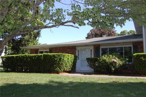 571 Pocasset Ct, Warwick, RI, 02886-1713 | Card Image