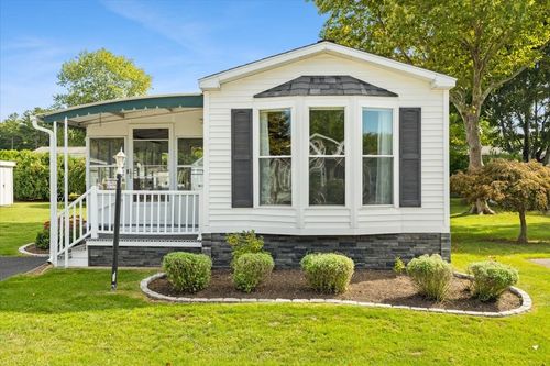 6 Viola Dr, Plainville, MA, 02762-2677 | Card Image