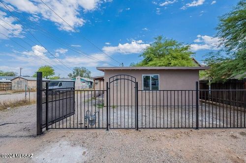 221 E Jacinto Street, Tucson, AZ, 85705 | Card Image