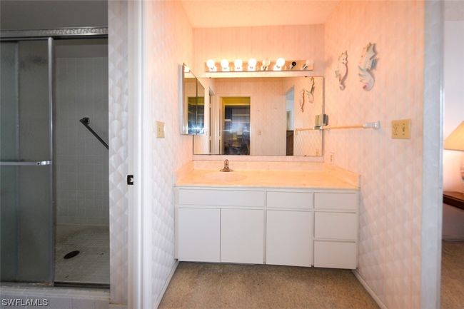OWNER'S SUITE BATH | Image 28