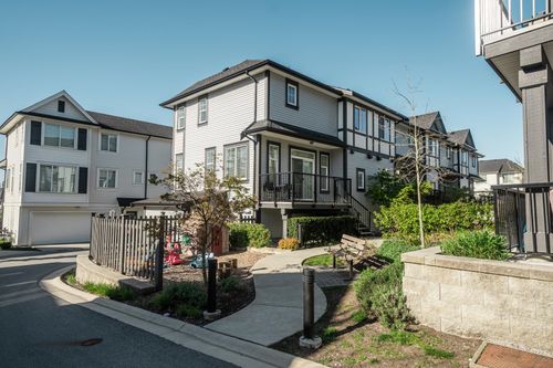 37-11272 240 St, Maple Ridge, BC, V2W0J8 | Card Image