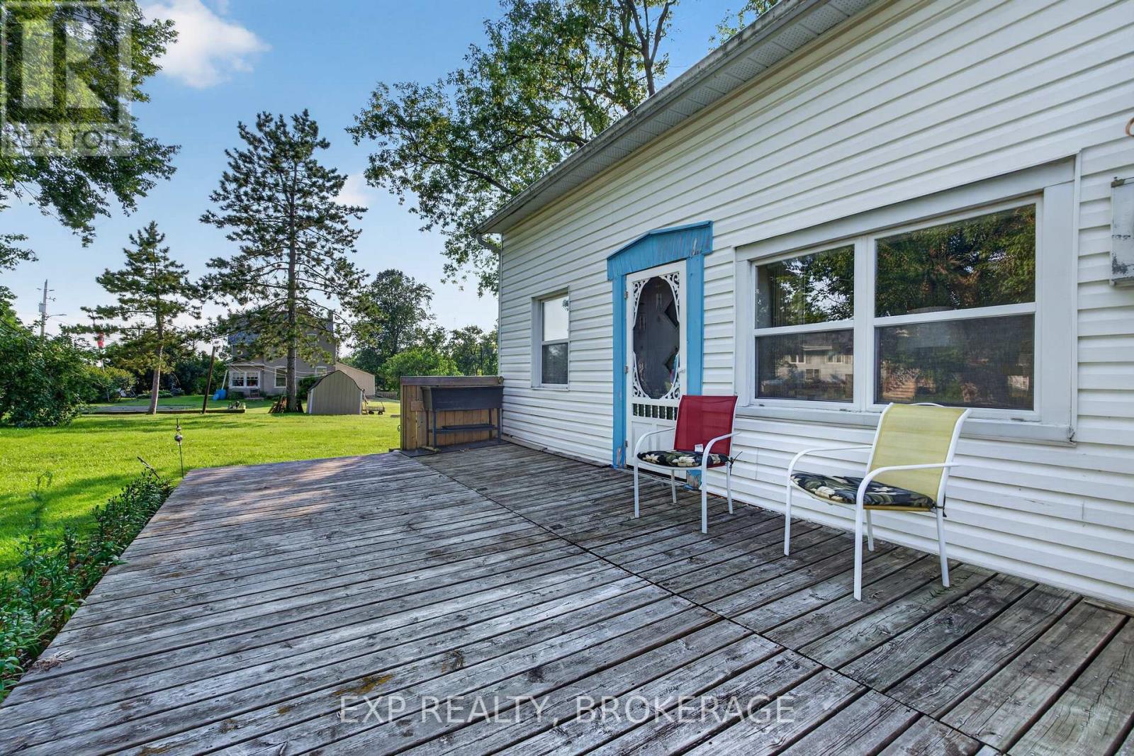 Residential in Stone Mills (Stone Mills) 5