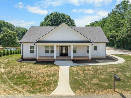 465 Bremen Garden Dr, Lexington, NC, 27295-6046 | Card Image