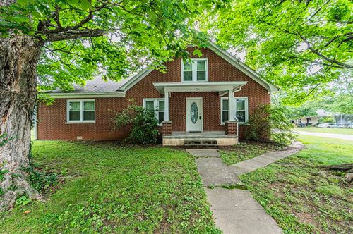 124 E Center St, Munfordville, KY, 42765-9009 | Card Image