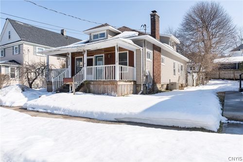 412 Moffett St, Watertown, NY, 13601-4133 | Card Image