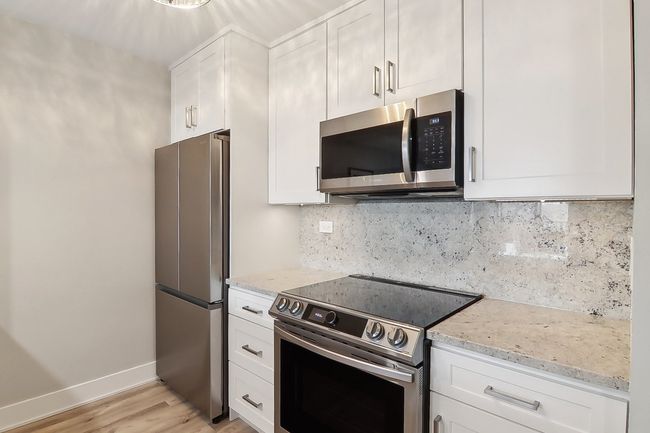 UNIT-312 - 509 Aurora Ave, Condo with 2 bedrooms, 1 bathrooms and 2 parking in Naperville IL | Image 5