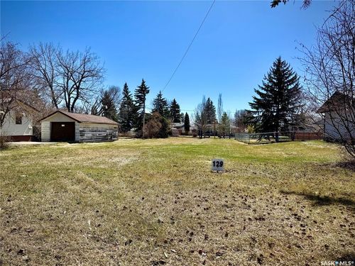 129 1st Ave N, Churchbridge, SK, S0A0H0 | Card Image