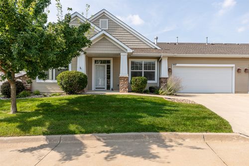 607 Sienna Ridge Dr, West Des Moines, IA, 50266-8506 | Card Image