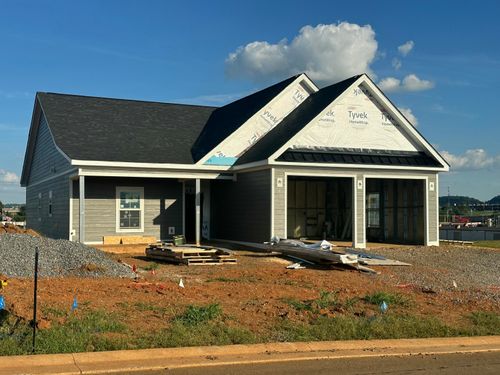 2444 Sandstone Dr, Morristown, TN, 37814 | Card Image