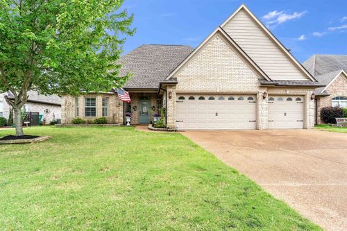 310 Whispering Meadows Dr, Oakland, TN, 38060-5317 | Card Image