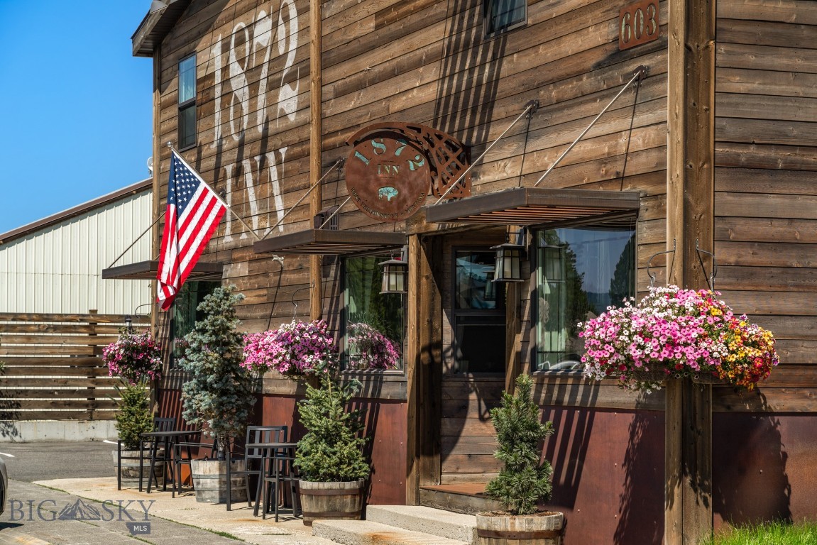 603 Yellowstone Ave, West Yellowstone, MT 59758
