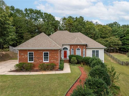 7590 Golden Sands Dr, Cumming, GA, 30041-2235 | Card Image