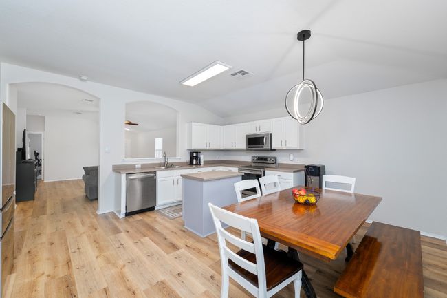 5601 Malcom Trl, House other with 3 bedrooms, 2 bathrooms and 4 parking in Austin TX | Image 5
