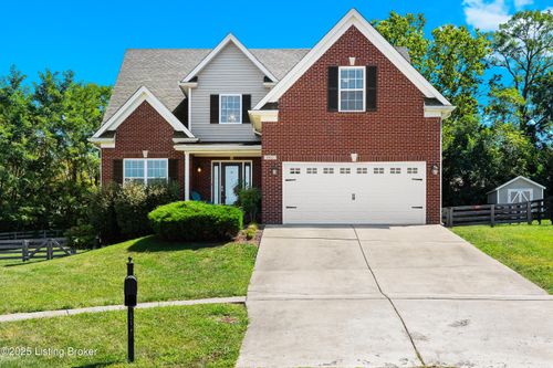 602 Falcon Ridge Ln, La Grange, KY, 40031-8258 | Card Image