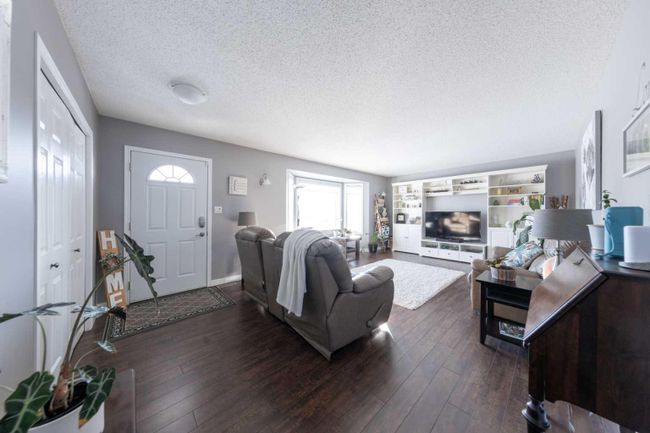 510 2 Street E, Home with 4 bedrooms, 3 bathrooms and 5 parking in Maidstone SK | Image 6