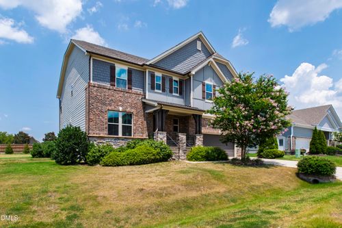 2204 Stillness Pond Ln, Apex, NC, 27539-9205 | Card Image