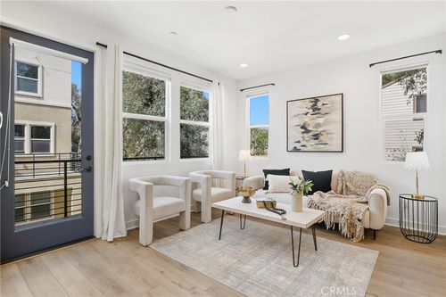 unit-1-1440 N Harbor Blvd, Santa Ana, CA, 92703-1386 | Card Image