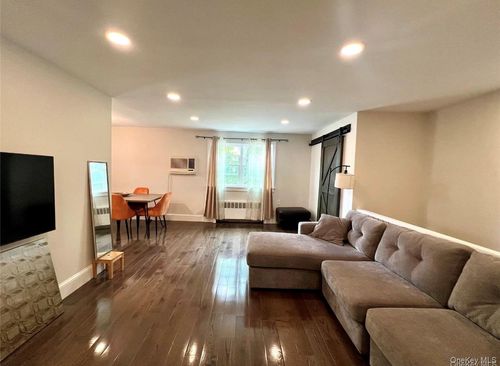b-224-33 Kingsbury Ave, Oakland Gardens, NY, 11364-3626 | Card Image
