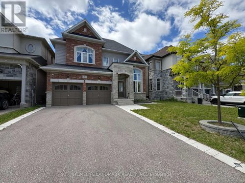 4 John Weddell Ave, East Gwillimbury, ON, L9N0P4 | Card Image