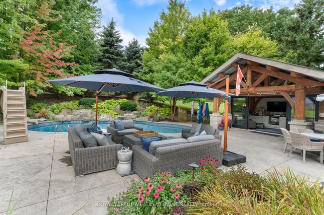 3 Bogle Dr, House other with 4 bedrooms, 5 bathrooms and 10 parking in Carlisle ON | Image 43