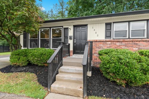 1402 Cloverhills Dr, Louisville, KY, 40216 | Card Image