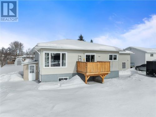 724 Notre-Dame Ave W, Azilda, ON, P0M1B0 | Card Image