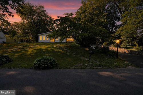 24 Winding Ln, FEASTERVILLE TREVOSE, PA, 19053-6322 | Card Image