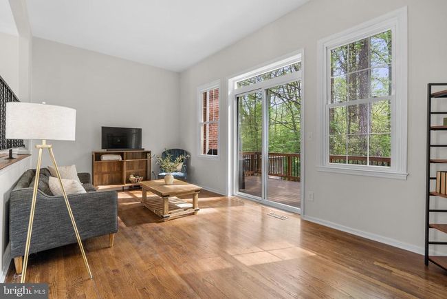 5476 Midship Ct, Townhouse with 4 bedrooms, 3 bathrooms and null parking in BURKE VA | Image 5