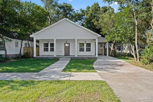 206 W Winthrop Ave, Pensacola, FL, 32507-3272 | Card Image