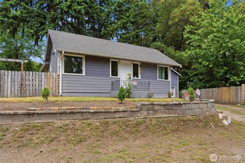 3706 W Arsenal Way, Bremerton, WA, 98312-3607 | Card Image