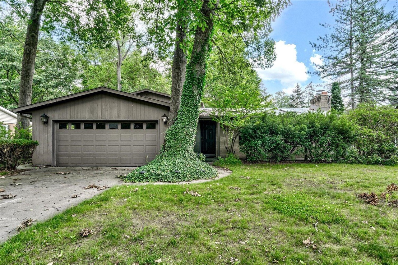 Windemere St, Portage, MI 49024