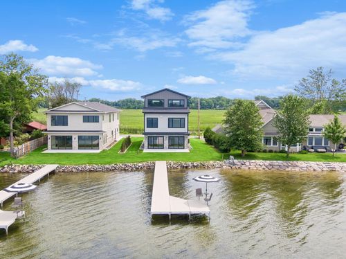 3800 Enchanted Ln, Minnetrista, MN, 55364-8819 | Card Image